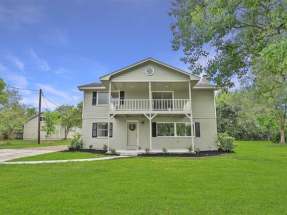 3rd image of 12290 Lakeview Manor Dr