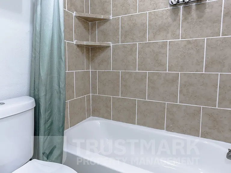 614 Adams Ave #4 — Photo 13