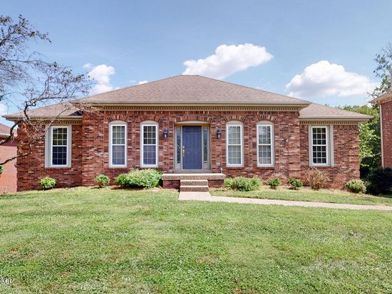 4015 Hurstbourne Woods Dr, Louisville, KY 40299