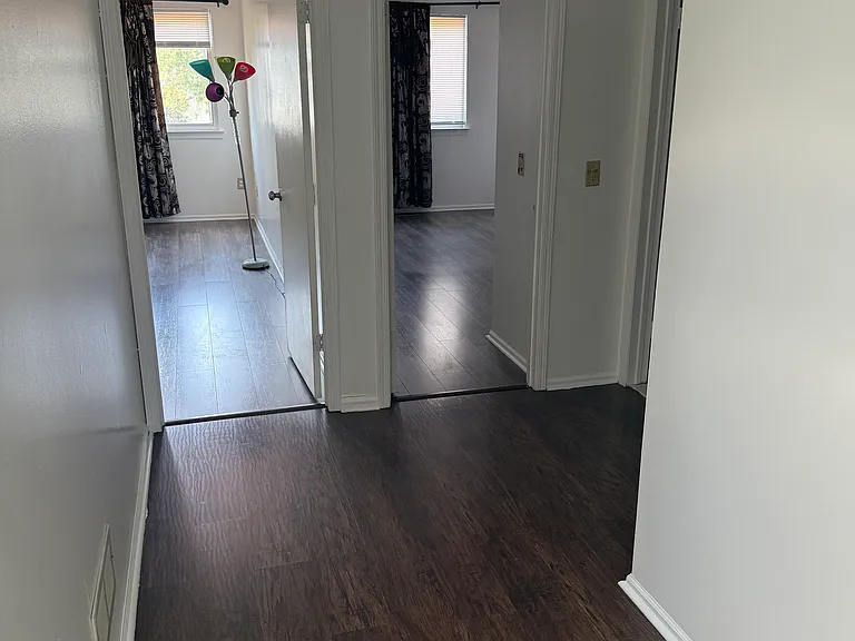 14 Saffron Dr — Photo 7