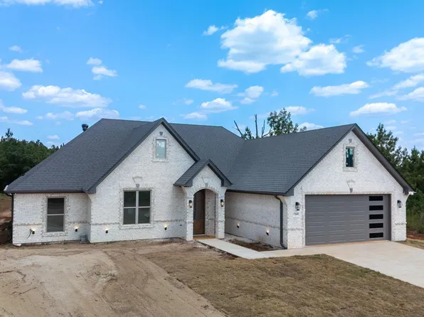 17049 Island Lake Dr, Tyler, TX 75708