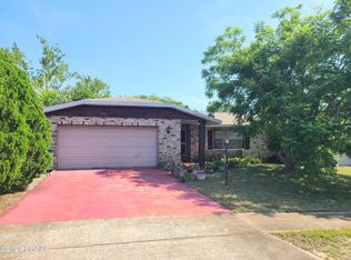 1318 S Shangri La Dr, Daytona Beach, FL 32119