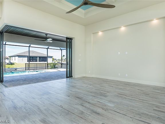 4th image of 1238 NW 39th Ave