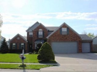 212 Creekview Cir, Mooresville, IN