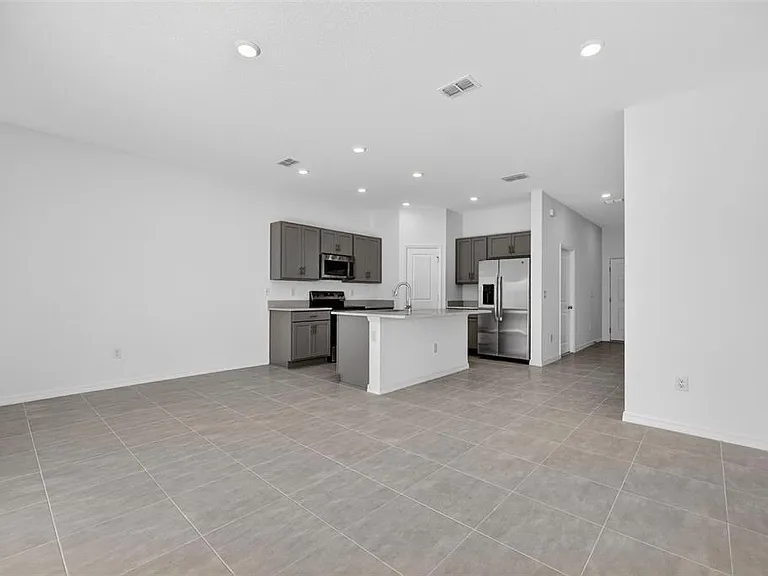 10761 Eclipse St — Photo 14
