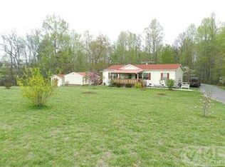 353 Pap Johnson Cir, Gainesboro, TN 38562