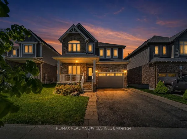9 Fitzgerald St, Orangeville, ON L9W 6R7