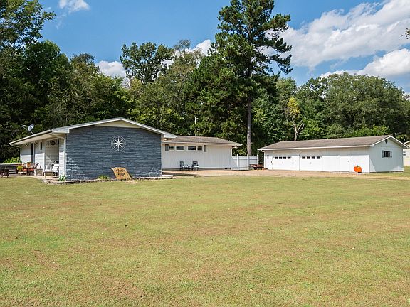 2nd image of 125 Hankins Ln