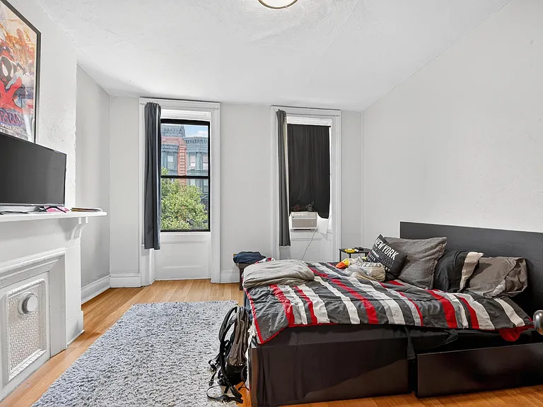 1109 Washington St #6 — Photo 1