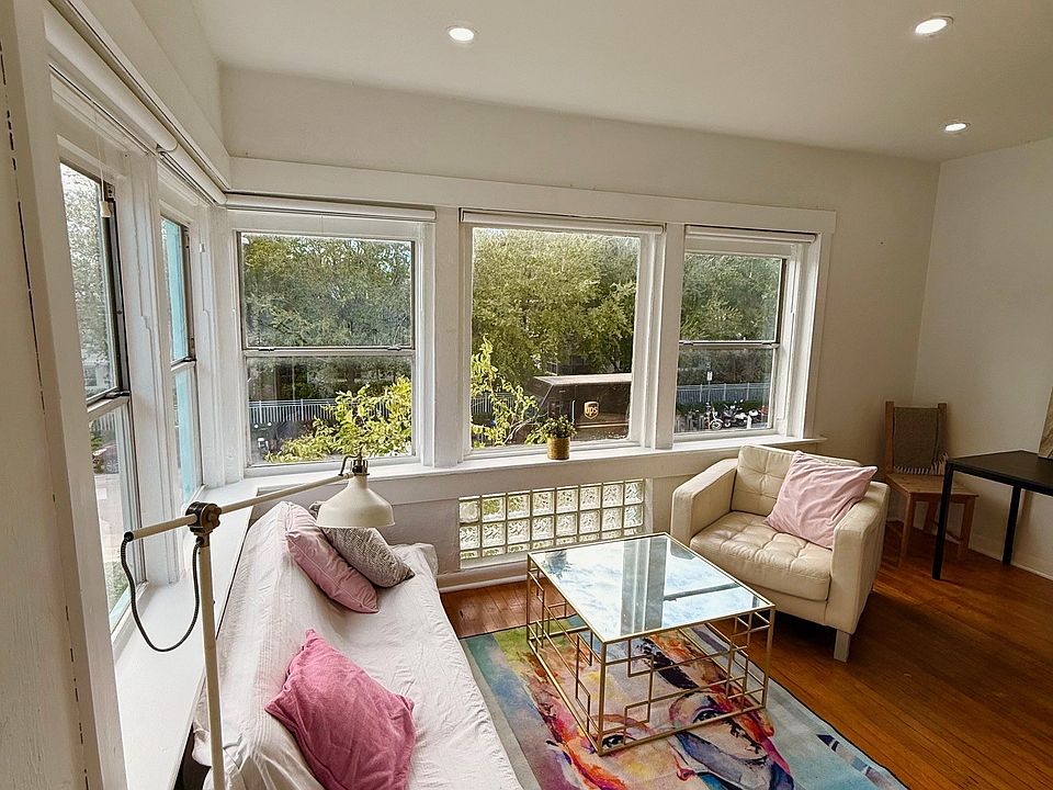 Livingroom with amazing view and vibe
