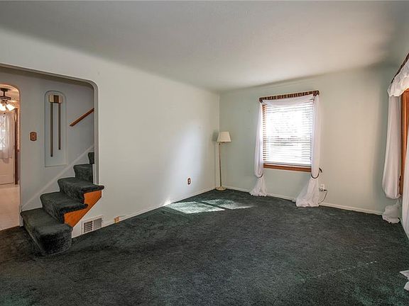 4th image of 162 Eastbrook Dr
