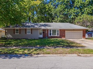 909 NW Range St, Blue Springs, MO 64015