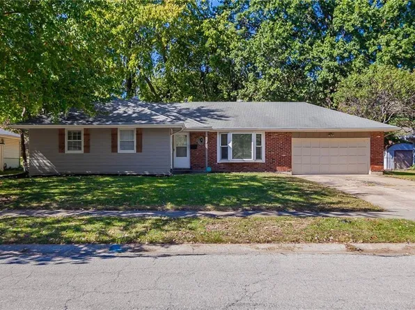 909 NW Range St, Blue Springs, MO 64015