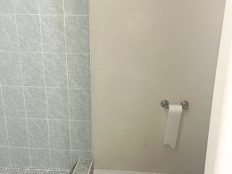 3591 Vanderveer Dr #B — Photo 5