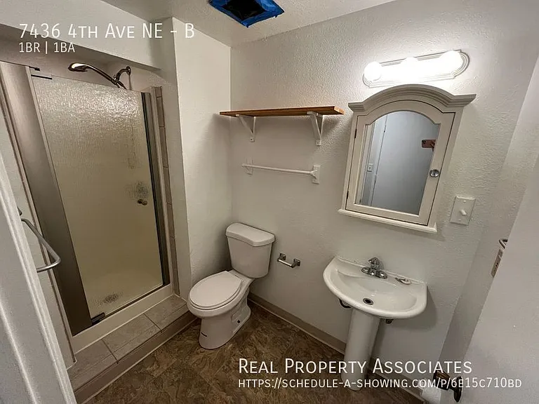 7436 4th Ave NE #B — Photo 8