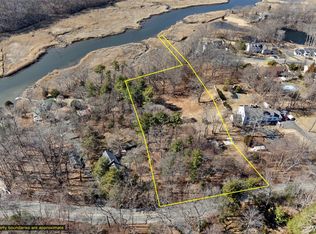 326A Nissequogue River Rd, Saint James, NY 11780