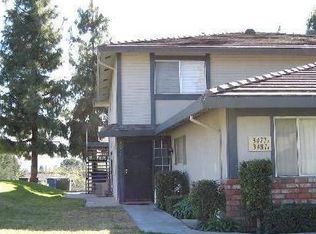 3458 Rainbow Ln, Highland, CA 92346