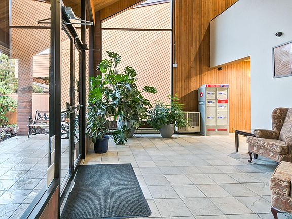 5th image of 46210 Chilliwack Central Rd #213