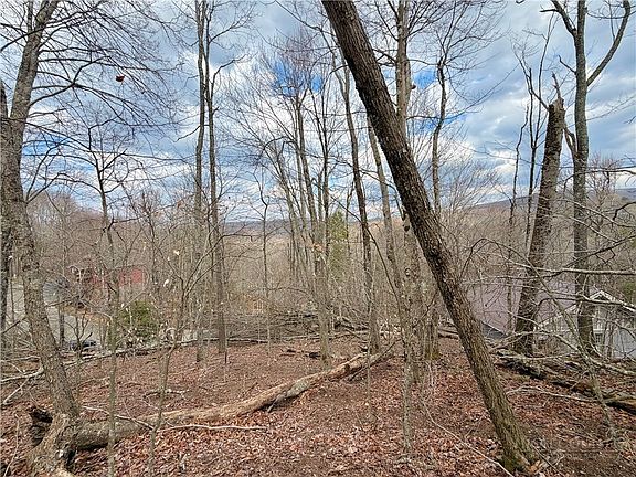 2nd image of 218 Lake Road