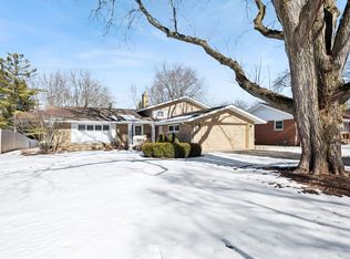 1210 Wing Ave, Saint Charles, IL 60174