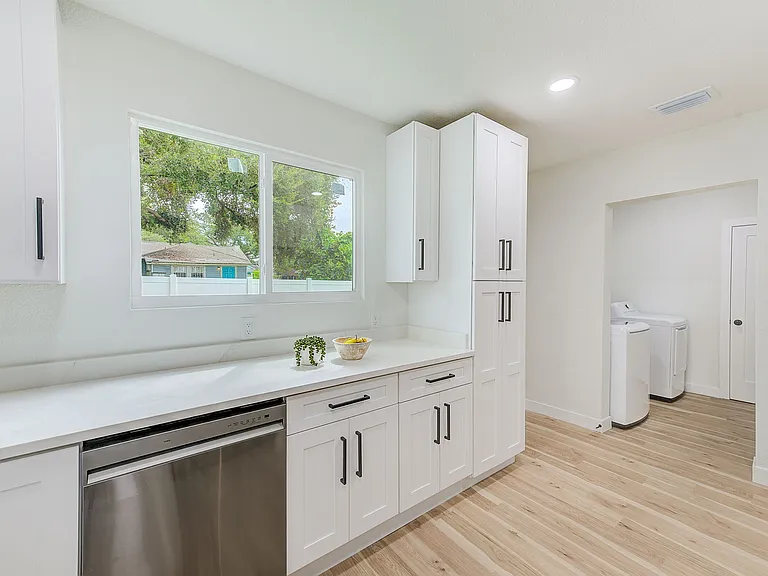 3307 N Morgan St — Photo 6