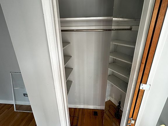 4th image of 15203 Hastings Dr