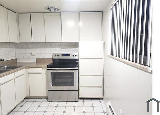 4th image of 4720 E 8th Ave APT 1