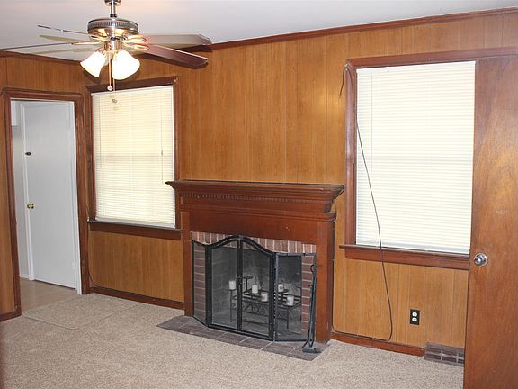 4th image of 3915 Longleaf Dr
