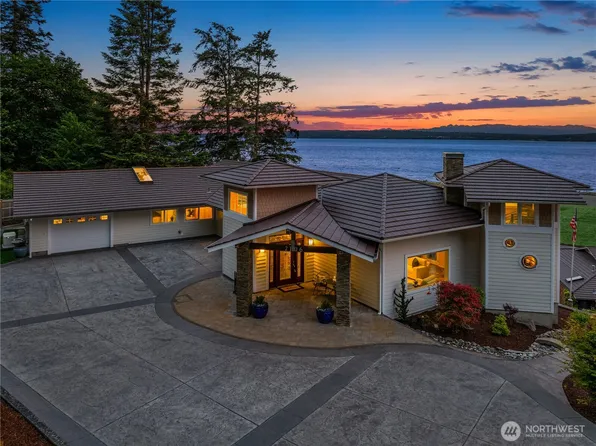 2106 Breezy Point Road, Camano Island, WA 98282