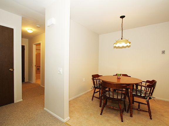 4th image of 17 Lafayette Drive #C