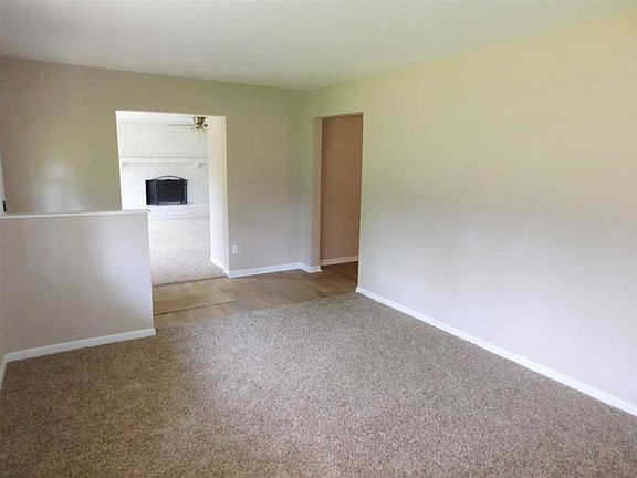 5th image of 1050 Marion Ave