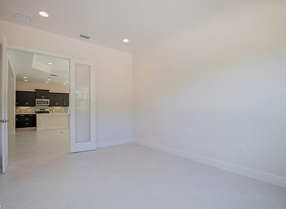 5th image of 8245 Preserve Point Dr