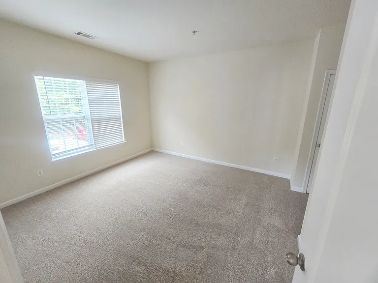 Clairmont at Farmgate — Photo 60