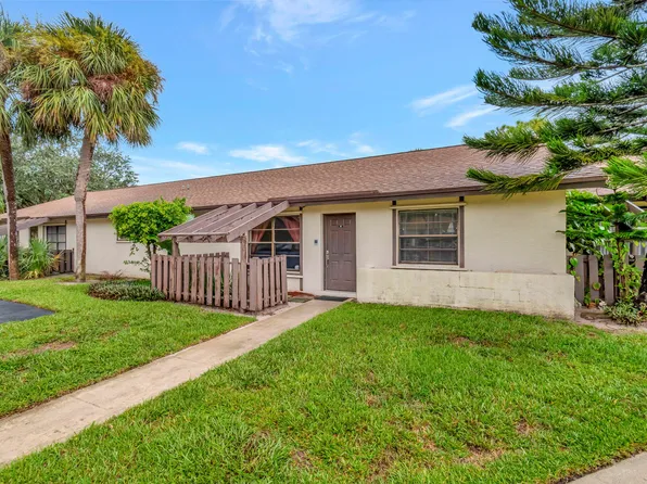 39 Via De Casas Norte, Boynton Beach, FL 33426