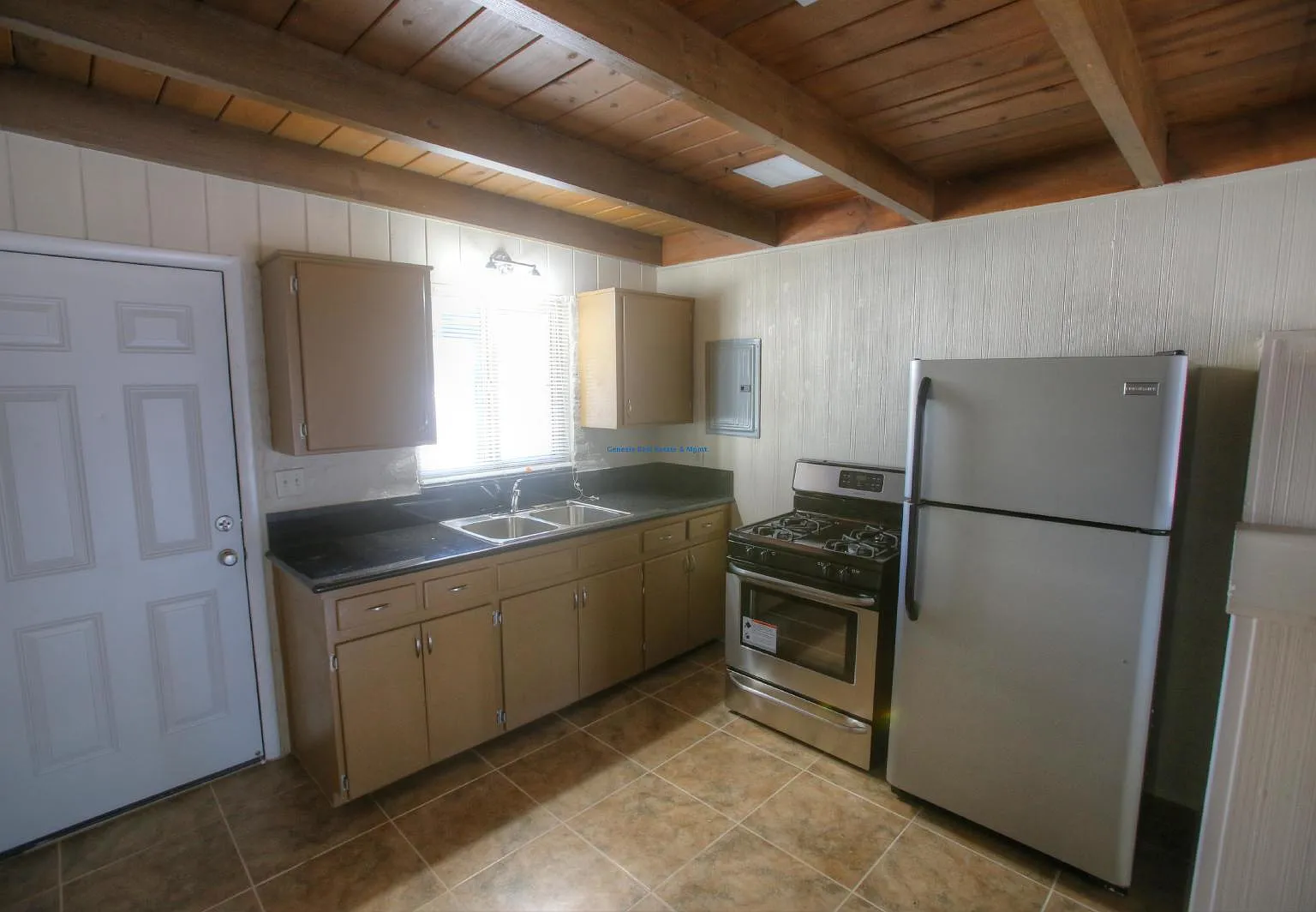 Studio, 676 sqft, $950 — Photo 4