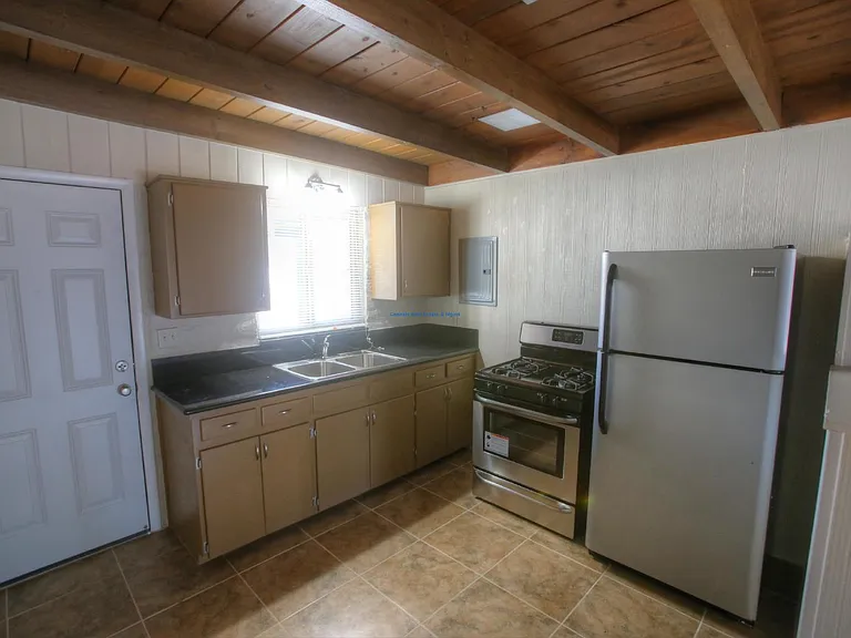 1242 N Roberts Way #94L — Photo 4