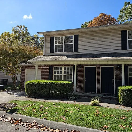 Woody Dr — Photo 15