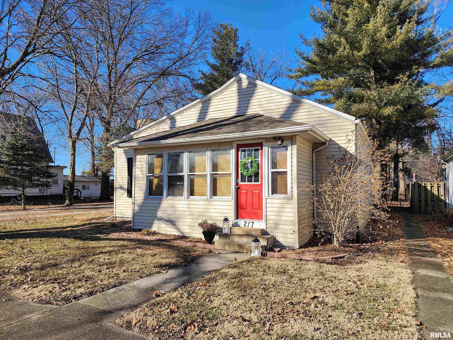 217 W Conrey St, Williamsville, IL 62693 Zillow