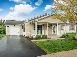 18 Random Rd, Douglassville, PA 19518