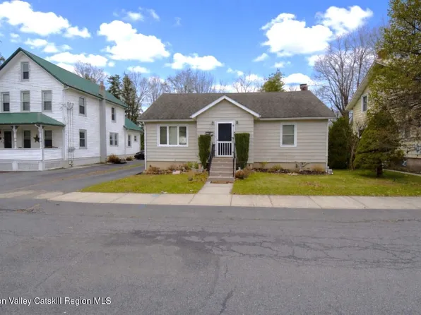 10 Bartlett Street #10, Ellenville, NY 12428
