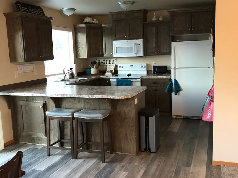 1010 N Devon Ave — Photo 4