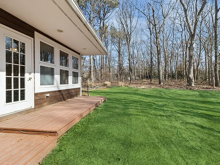 1 Woodview Way — Photo 25