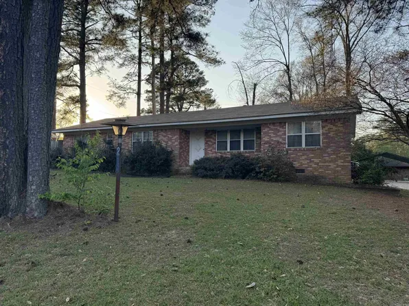 216 W 14th St, Smackover, AR 71762