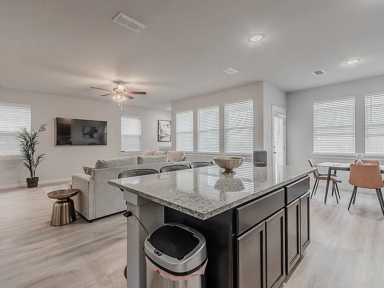 2068 Buffalo Hill Dr — Photo 8