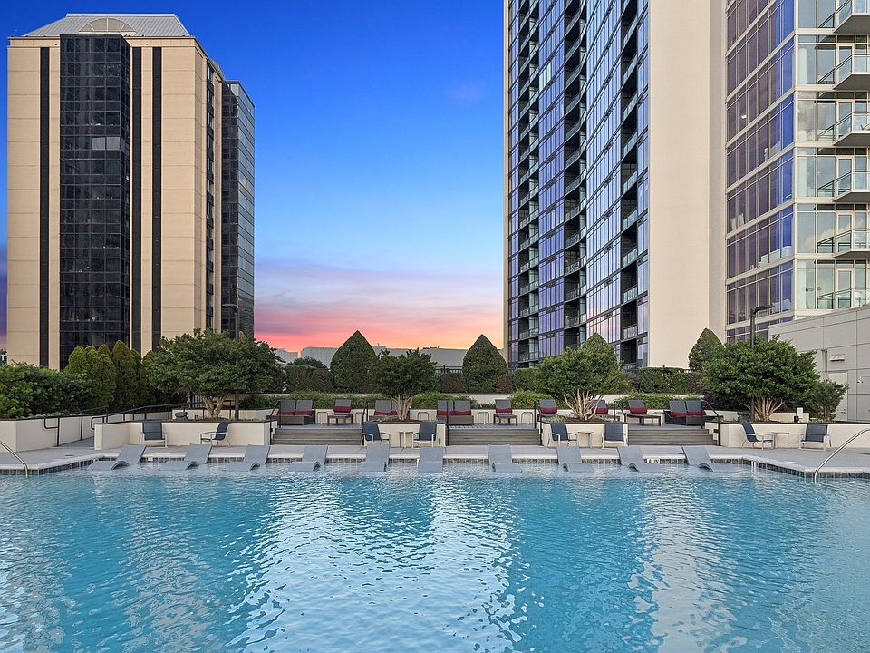 ArtsCenter_amenity_pool (1)