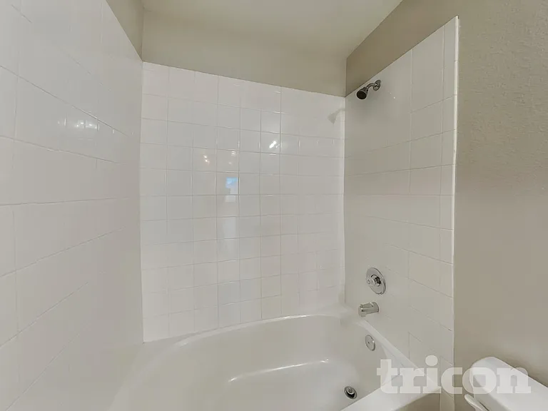 957 Newby Ln — Photo 17