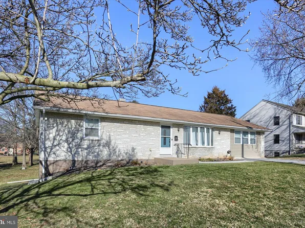 413 E Cherry St, Elizabethtown, PA 17022