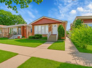 9007 S Cregier Ave, Chicago, IL 60617