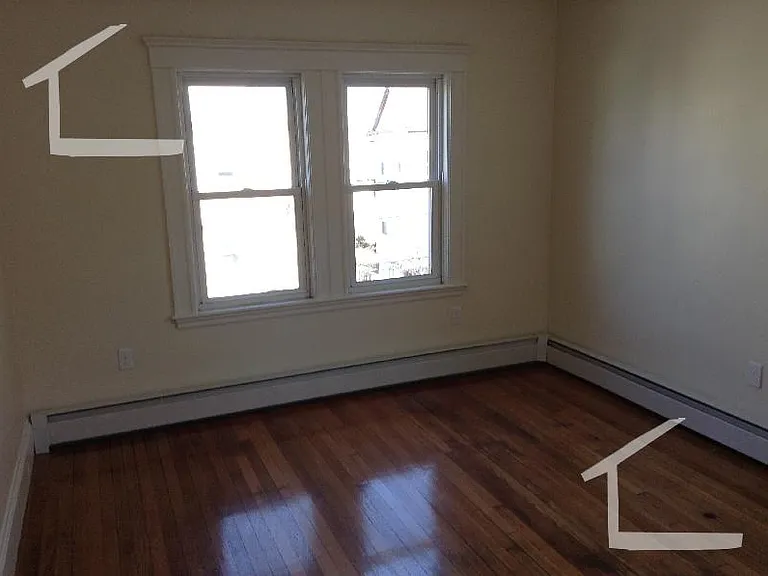 Bedroom #1