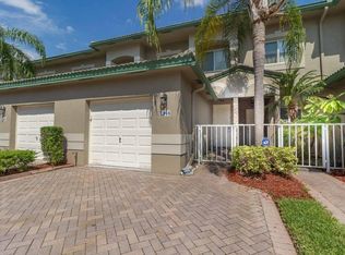 7946 Exeter Cir W #202, Tamarac, FL 33321